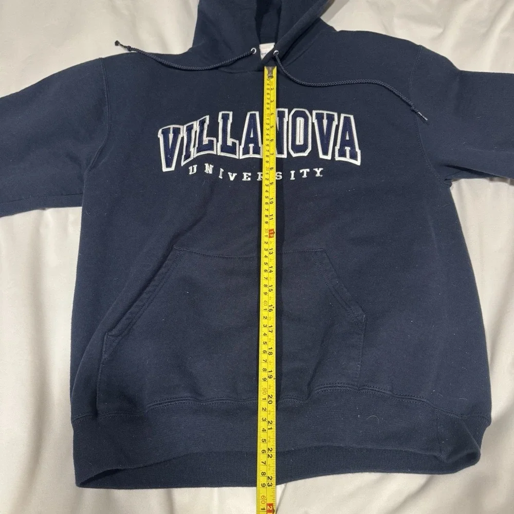 Villanova Wildcats Champion Pullover Hoodie Embroidered Sweatshirt Men's Medium